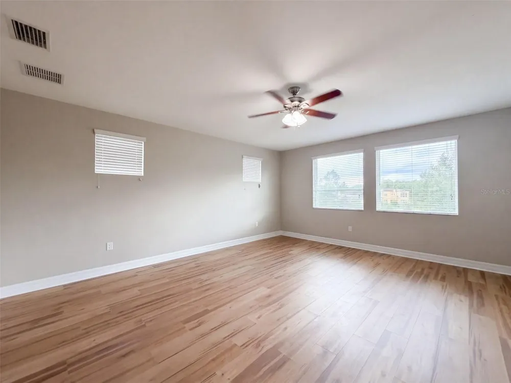 2589 GWYNHURST BOULEVARD Wesley Chapel, FL 33543