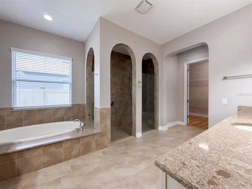 2589 GWYNHURST BOULEVARD Wesley Chapel, FL 33543