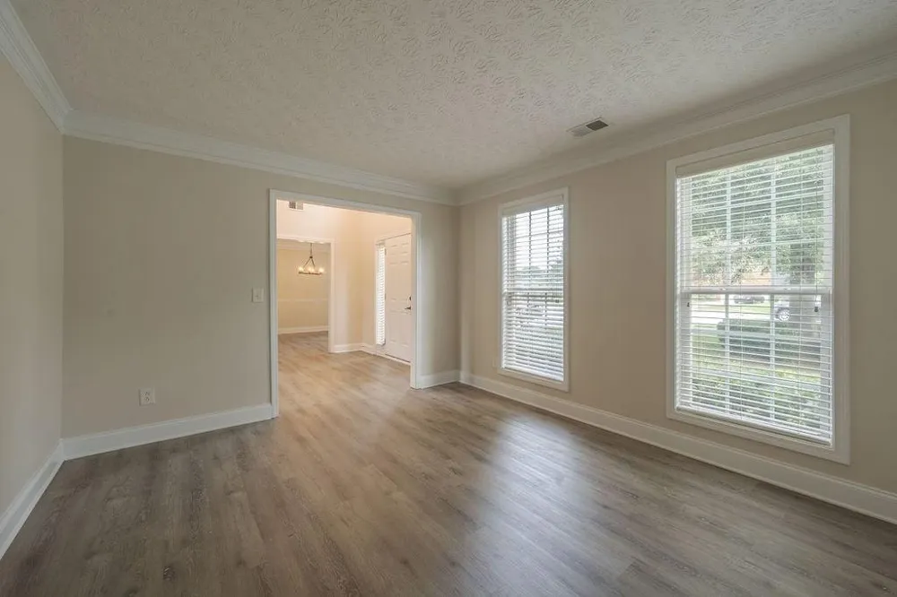 6015 Fairing Drop Lithonia, GA 30038