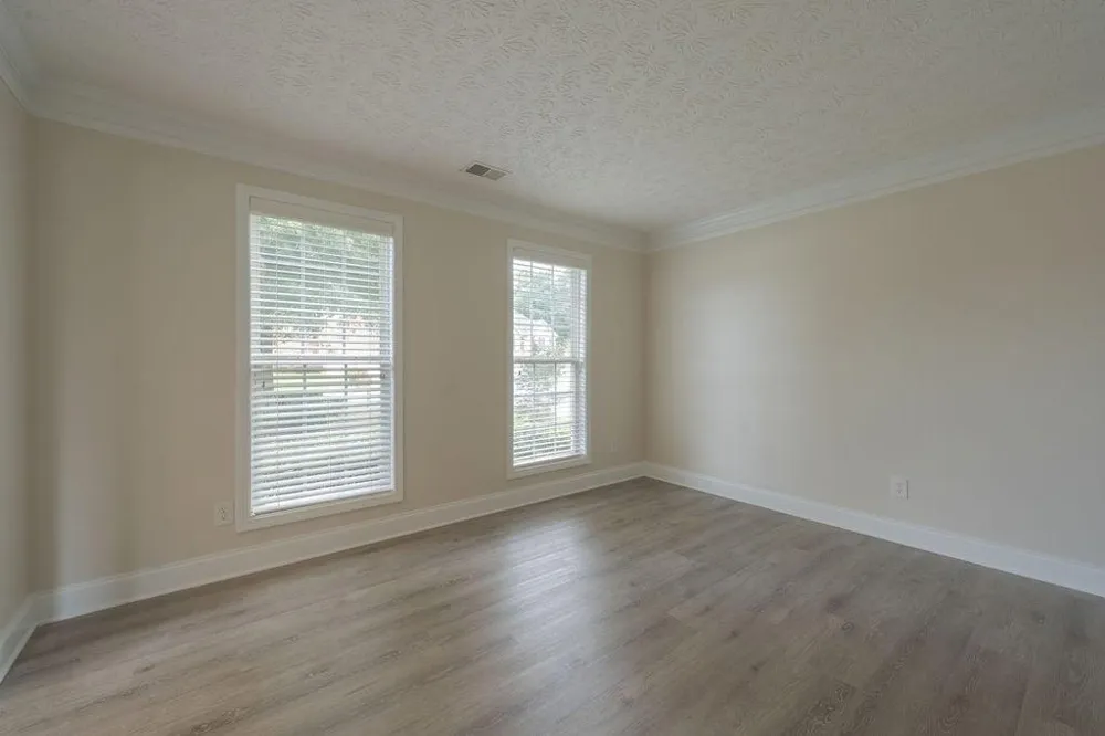 6015 Fairing Drop Lithonia, GA 30038