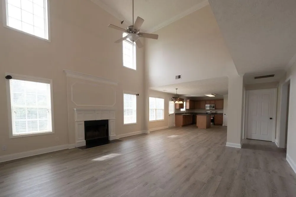 6015 Fairing Drop Lithonia, GA 30038