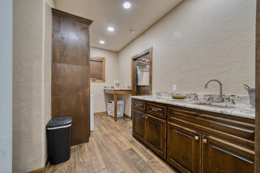 534 CR 4306 Naples, TX 75568