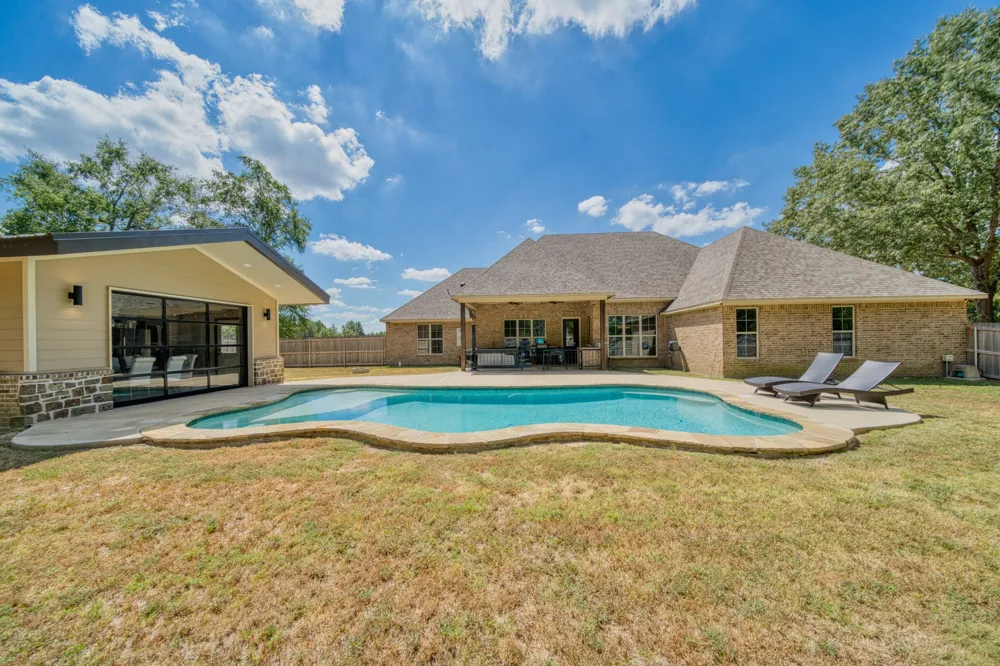 534 CR 4306 Naples, TX 75568