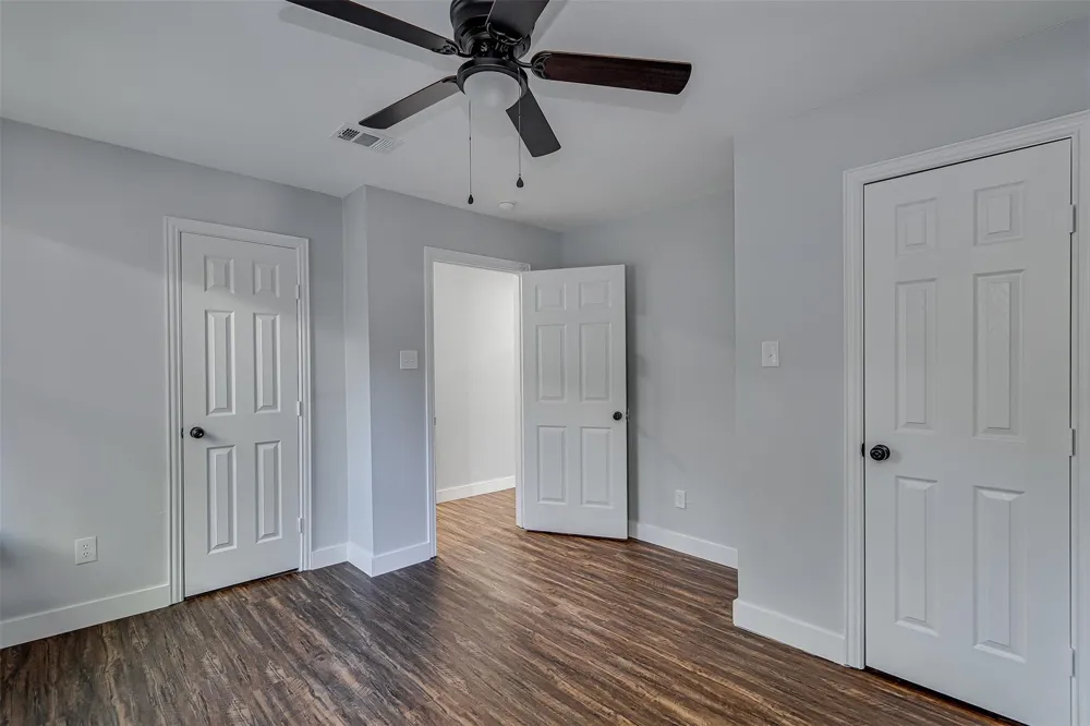 5305 Purdue Avenue River Oaks, TX 76114