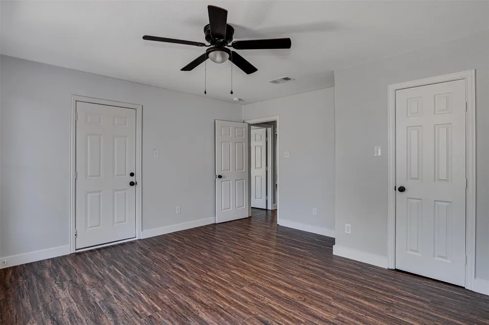 5305 Purdue Avenue River Oaks, TX 76114
