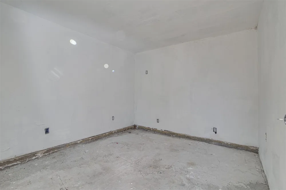 5305 Purdue Avenue River Oaks, TX 76114