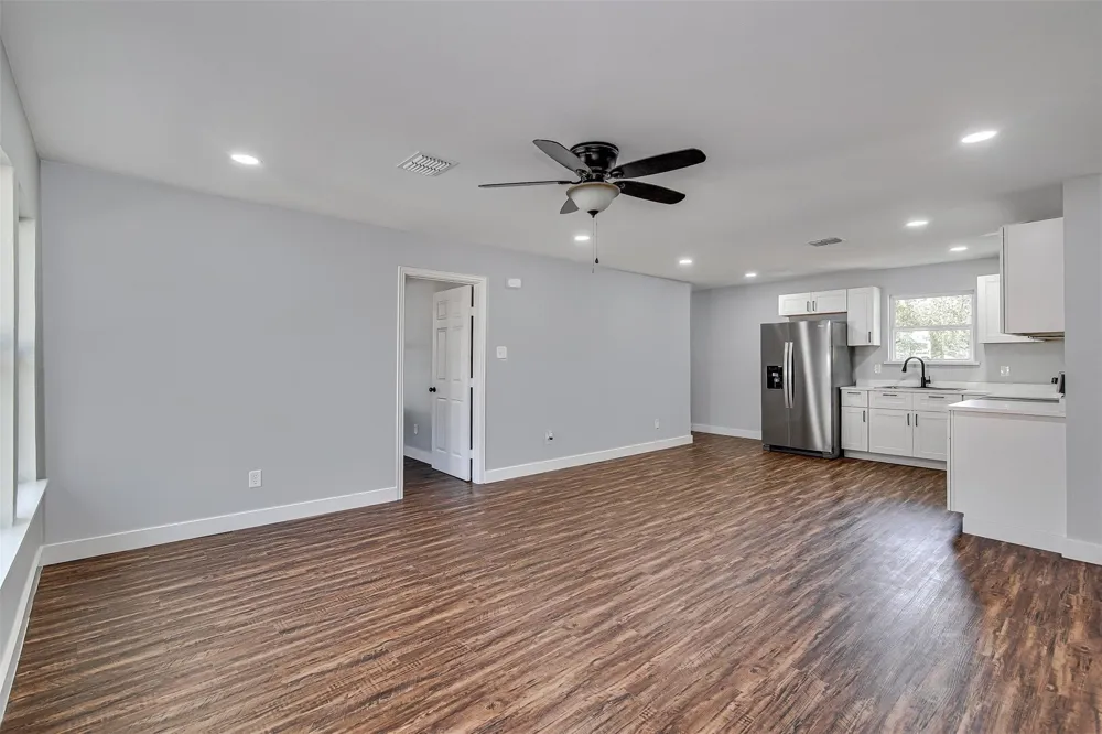 5305 Purdue Avenue River Oaks, TX 76114