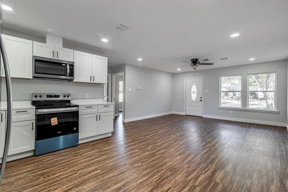 5305 Purdue Avenue River Oaks, TX 76114