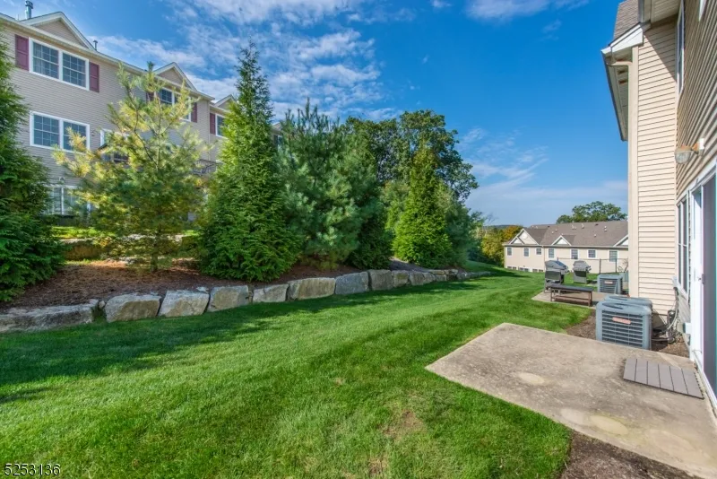 17 Halina Ln Butler, NJ 07405