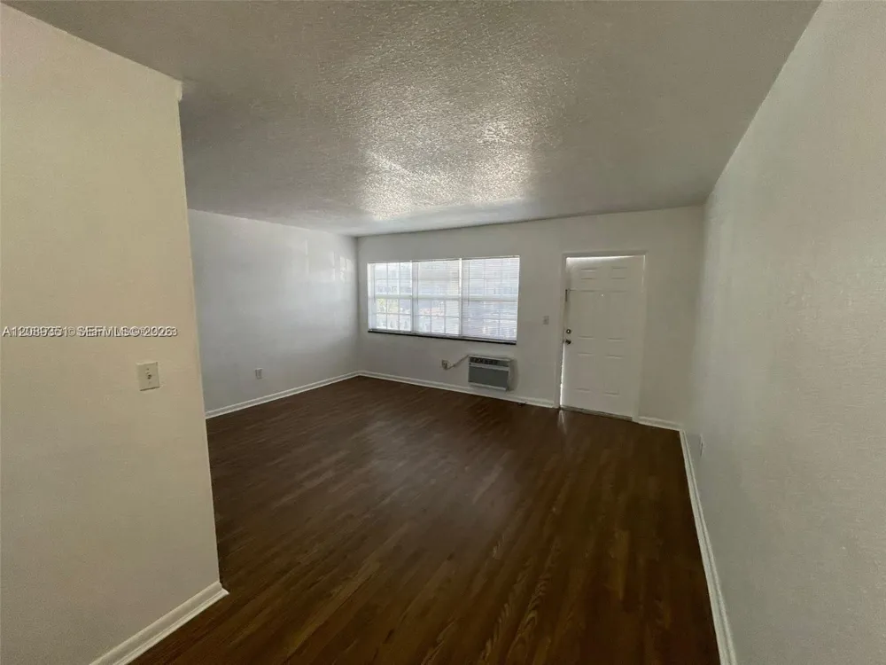 1471 NE 170th St #224A North Miami Beach, FL 33162