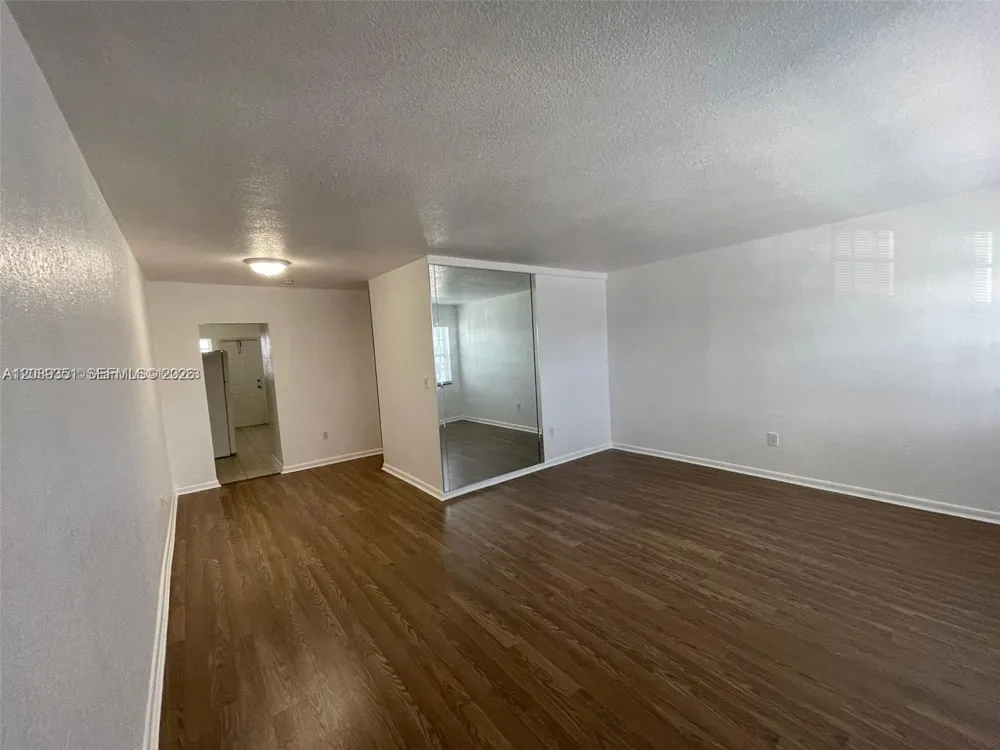 1471 NE 170th St #224A North Miami Beach, FL 33162