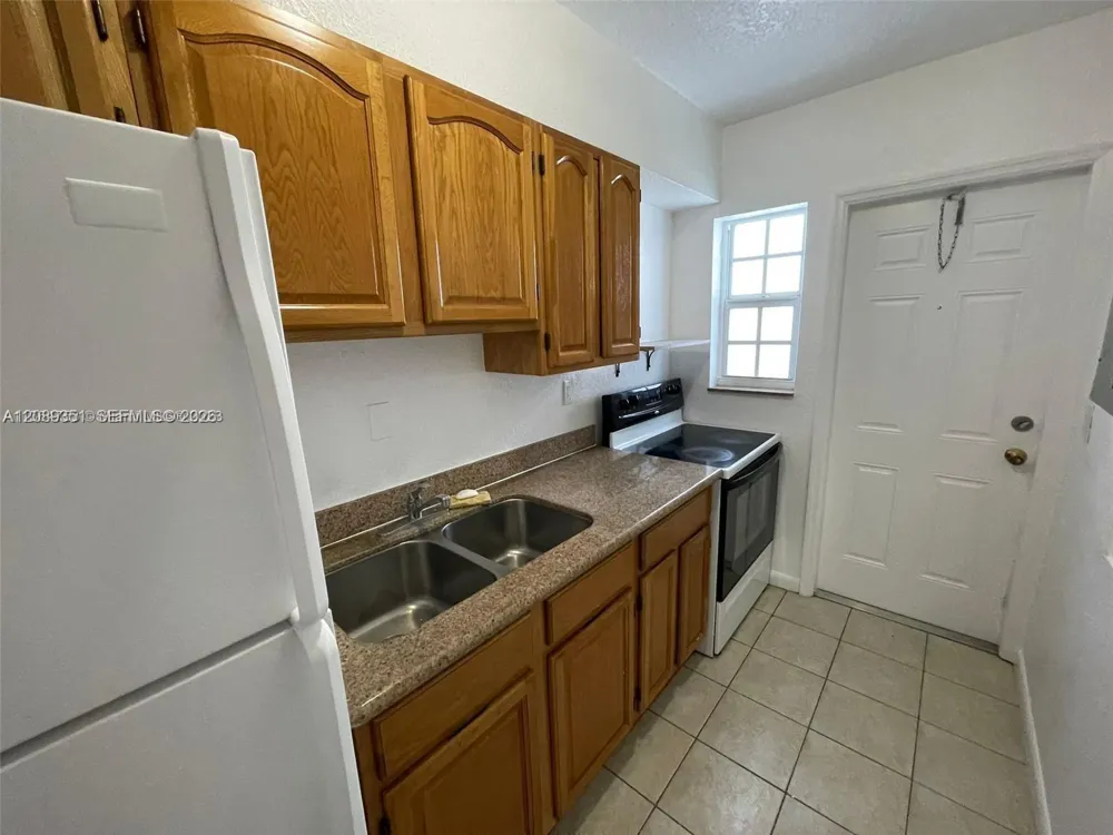 1471 NE 170th St #224A North Miami Beach, FL 33162