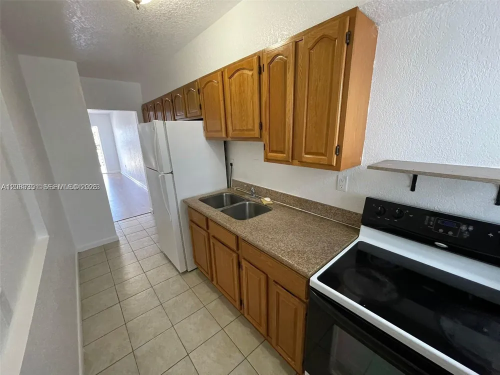 1471 NE 170th St #224A North Miami Beach, FL 33162