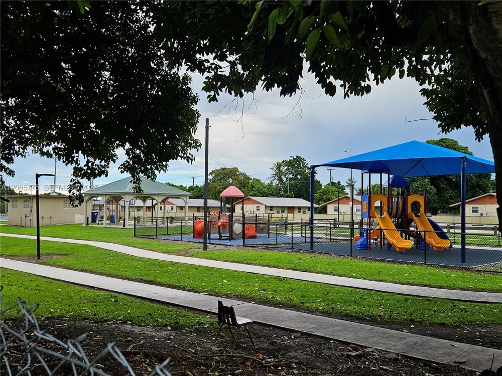 110 NW 9th Ave South Bay, FL 33493