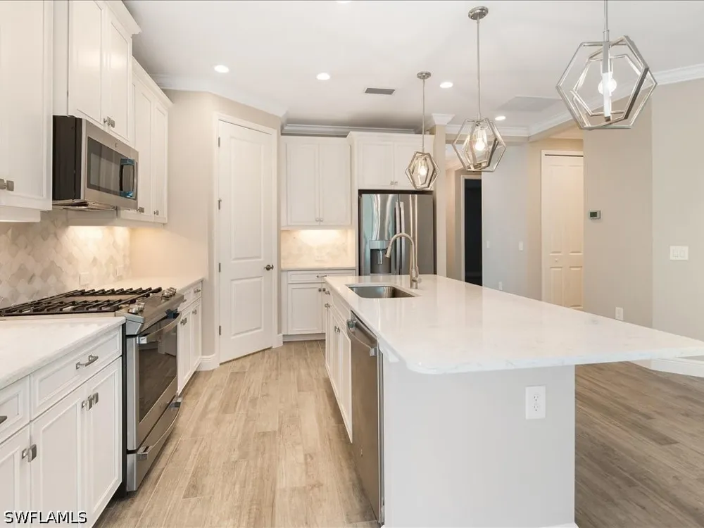 Marquesa Circle Naples, FL 34112