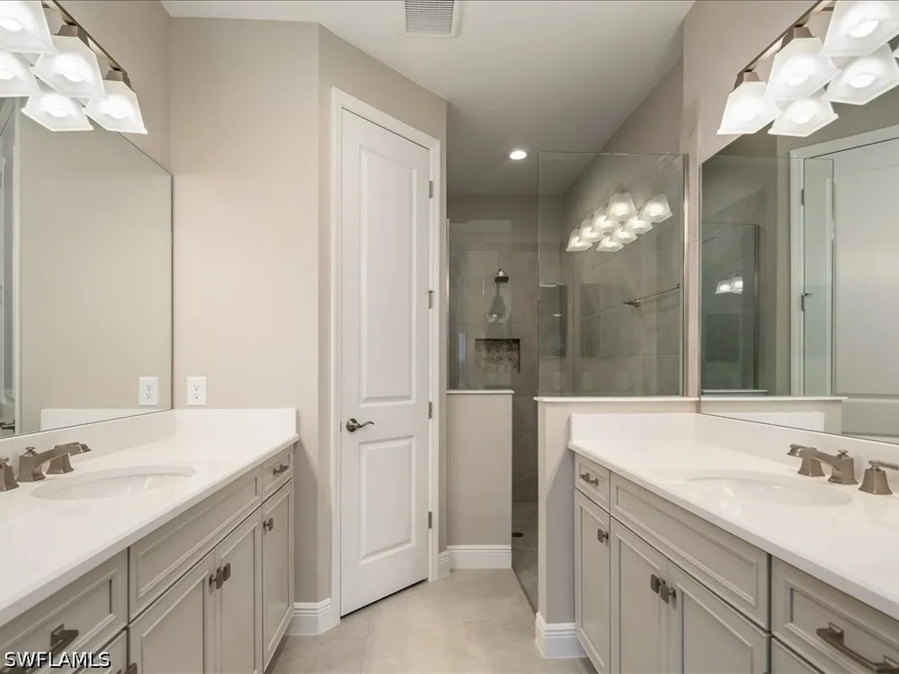 Marquesa Circle Naples, FL 34112
