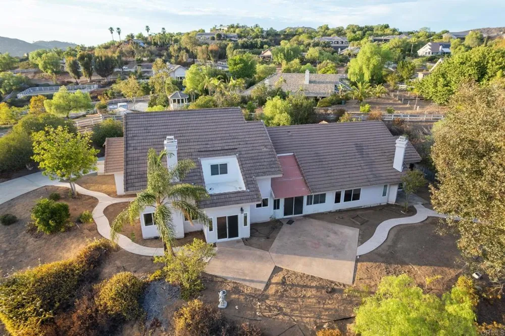 14692 Sunrise Canyon Road Poway, CA 92064