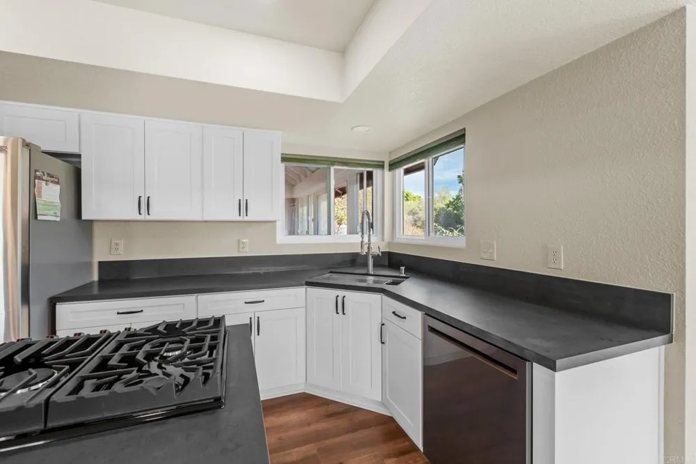 14692 Sunrise Canyon Road Poway, CA 92064