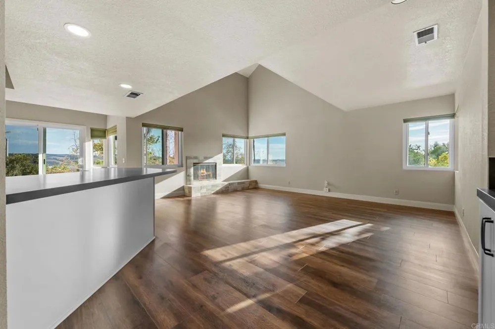 14692 Sunrise Canyon Road Poway, CA 92064