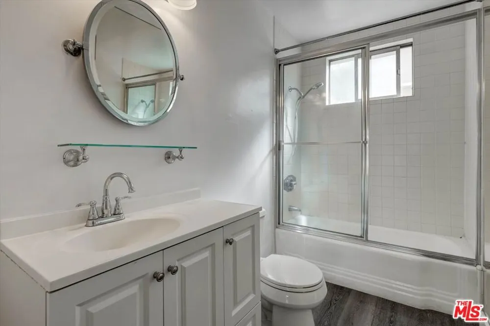 1200 Flores Street #207 West Hollywood, CA 90069