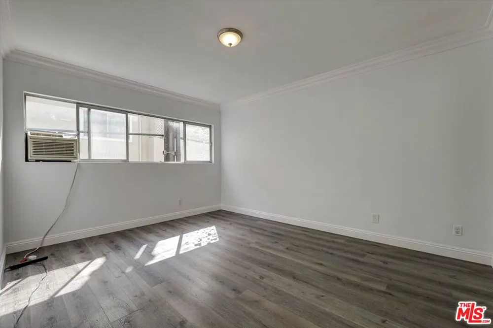 1200 Flores Street #207 West Hollywood, CA 90069