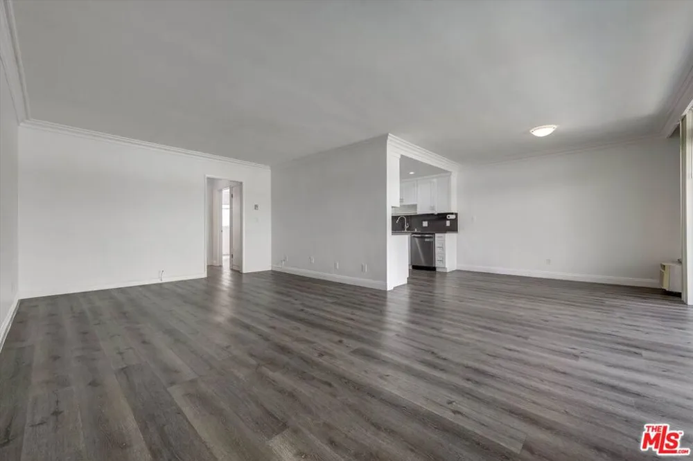 1200 Flores Street #207 West Hollywood, CA 90069