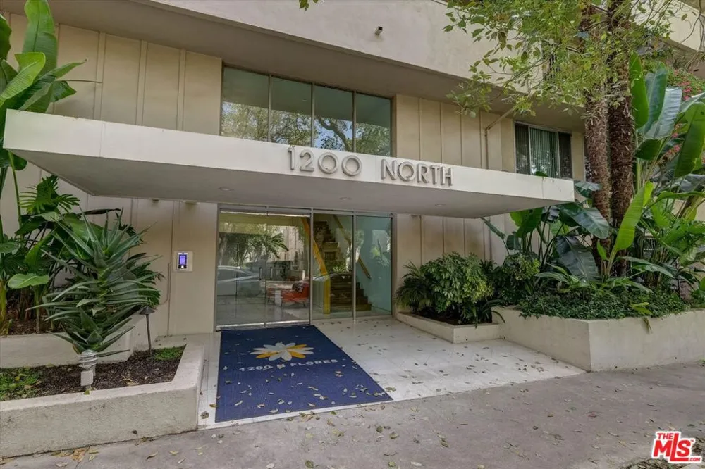 1200 Flores Street #207 West Hollywood, CA 90069