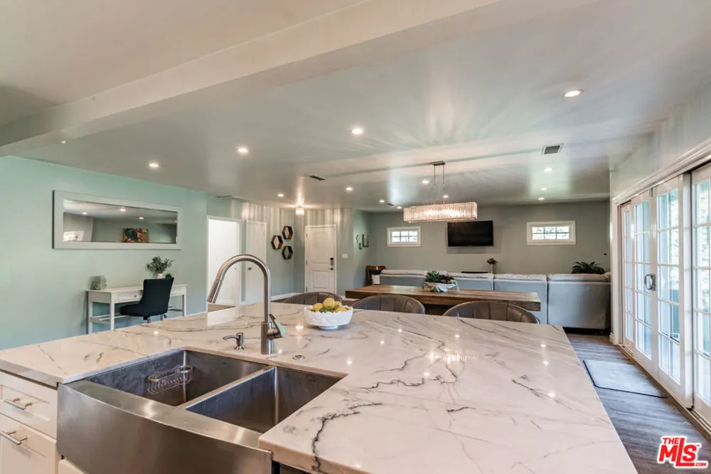 1500 Fairfield Street Glendale, CA 91201