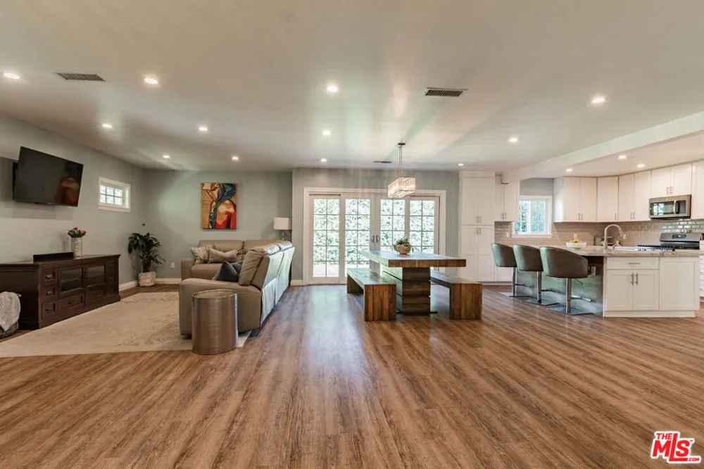 1500 Fairfield Street Glendale, CA 91201