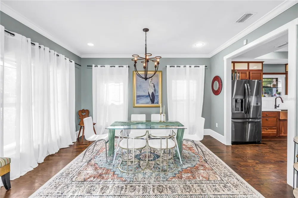 6551 EMERSON AVENUE S St Petersburg, FL 33707