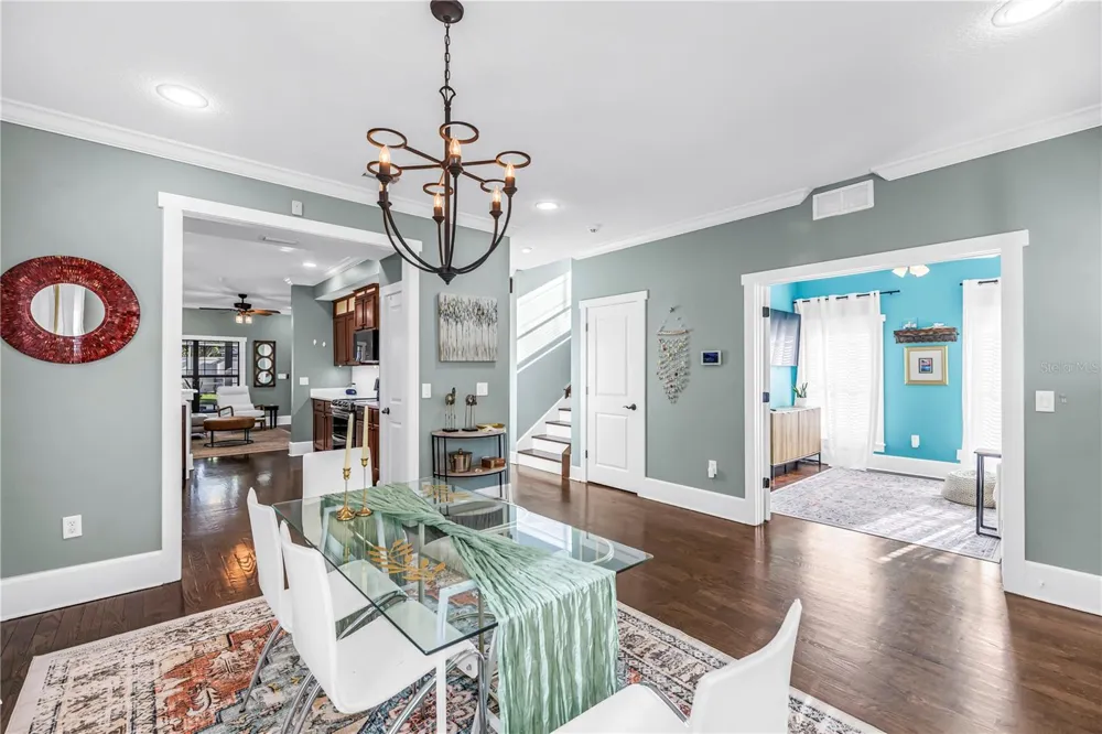6551 EMERSON AVENUE S St Petersburg, FL 33707