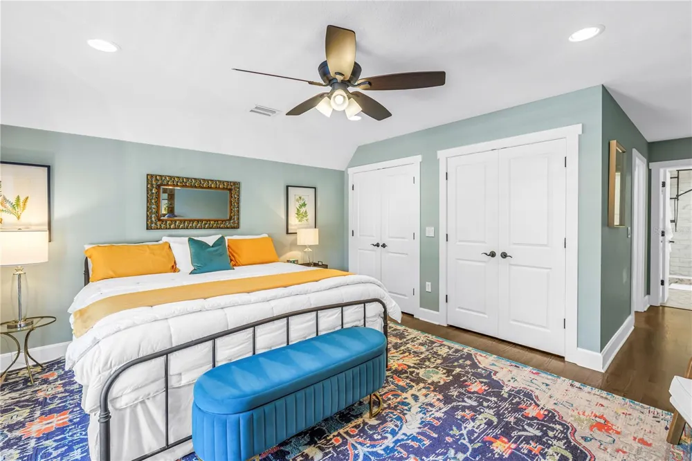 6551 EMERSON AVENUE S St Petersburg, FL 33707