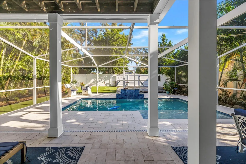 6551 EMERSON AVENUE S St Petersburg, FL 33707