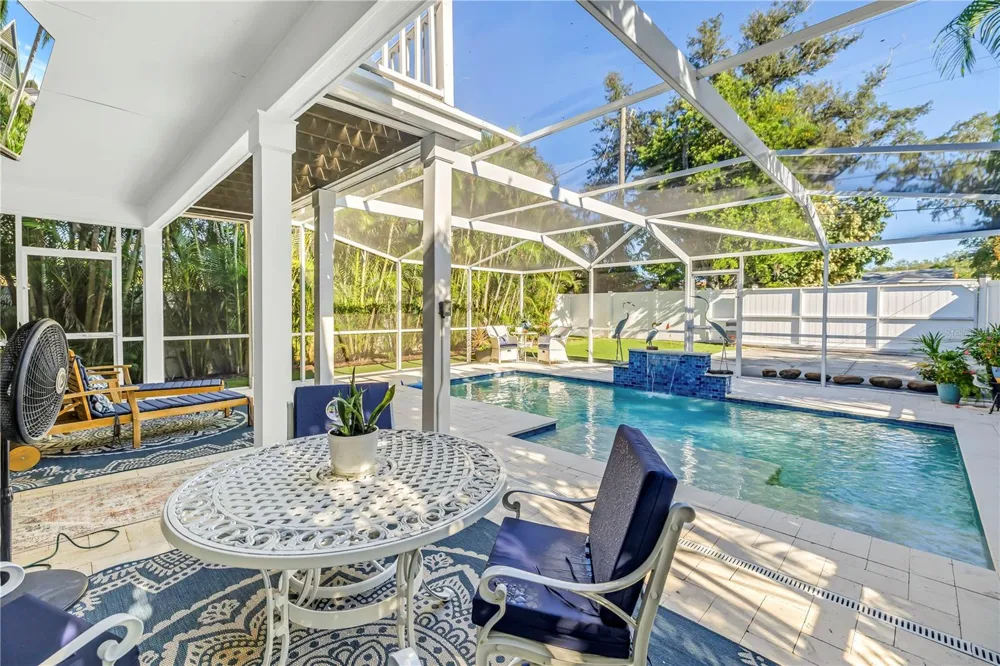 6551 EMERSON AVENUE S St Petersburg, FL 33707