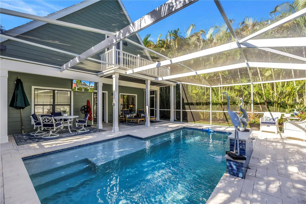 6551 EMERSON AVENUE S St Petersburg, FL 33707