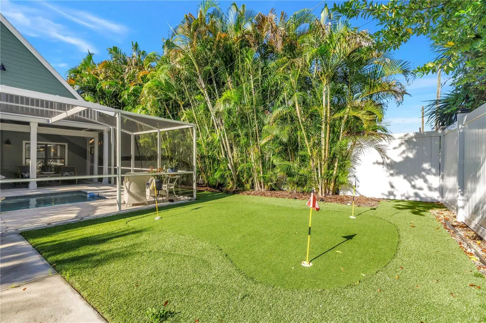 6551 EMERSON AVENUE S St Petersburg, FL 33707