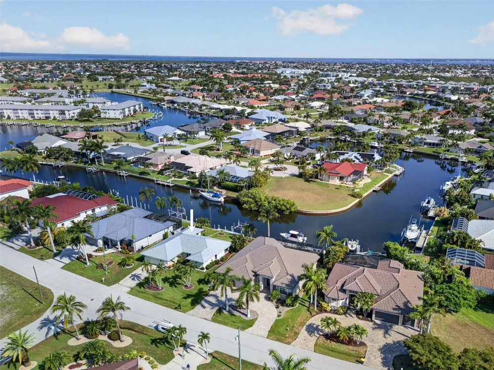 1424 KINGLET DRIVE Punta Gorda, FL 33950