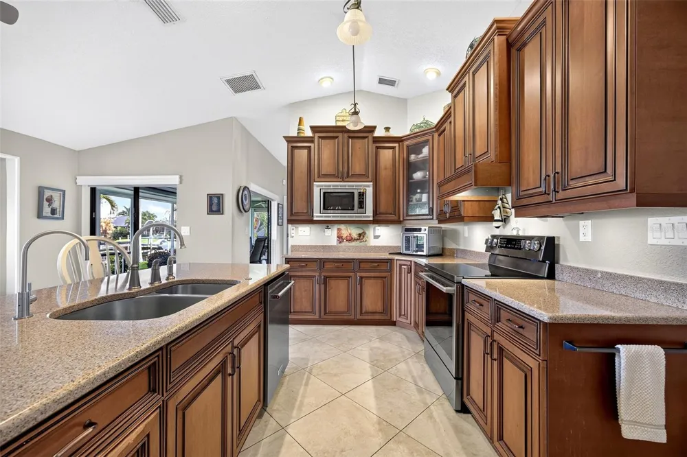 1424 KINGLET DRIVE Punta Gorda, FL 33950