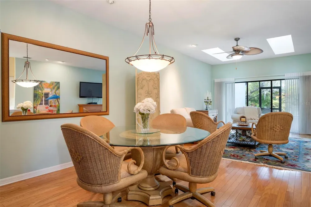 2794 MOSS OAK DRIVE #2 Sarasota, FL 34231