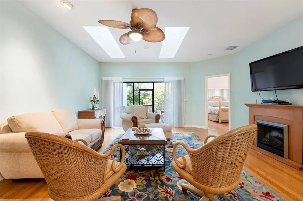 2794 MOSS OAK DRIVE #2 Sarasota, FL 34231