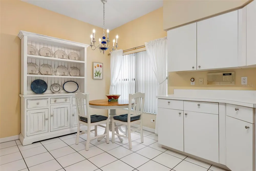 2794 MOSS OAK DRIVE #2 Sarasota, FL 34231