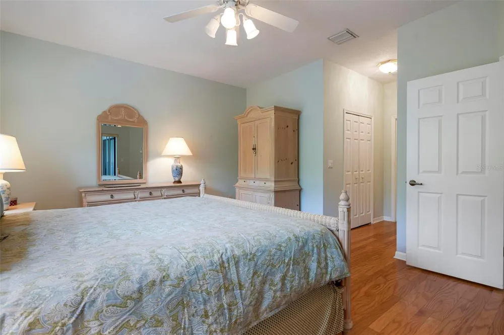 2794 MOSS OAK DRIVE #2 Sarasota, FL 34231