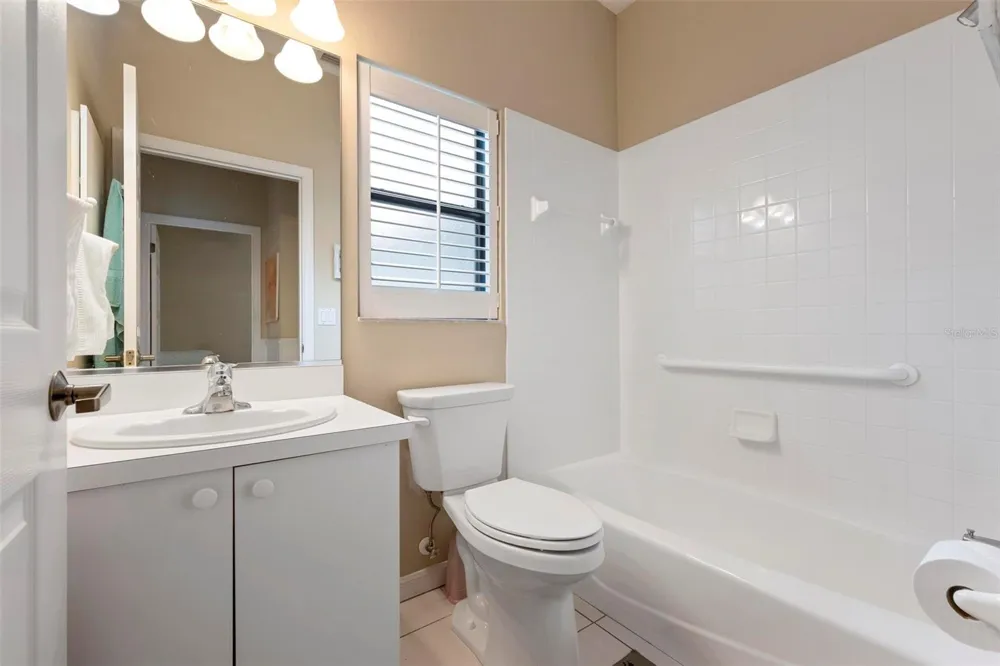 2794 MOSS OAK DRIVE #2 Sarasota, FL 34231