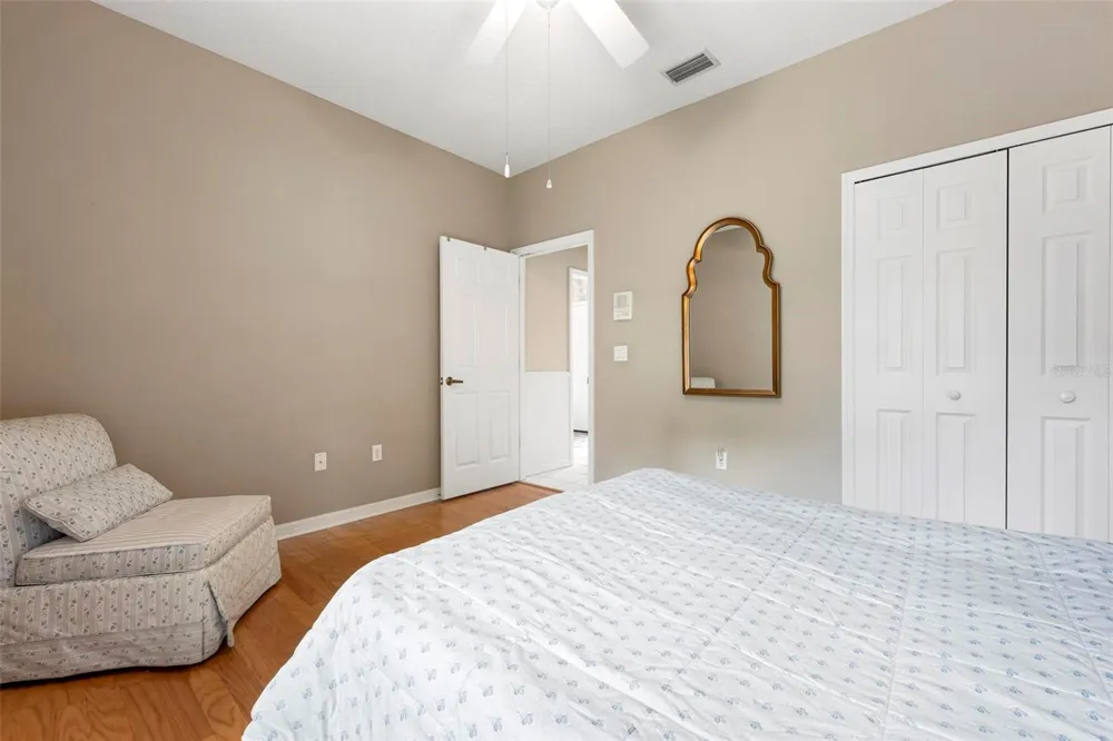 2794 MOSS OAK DRIVE #2 Sarasota, FL 34231