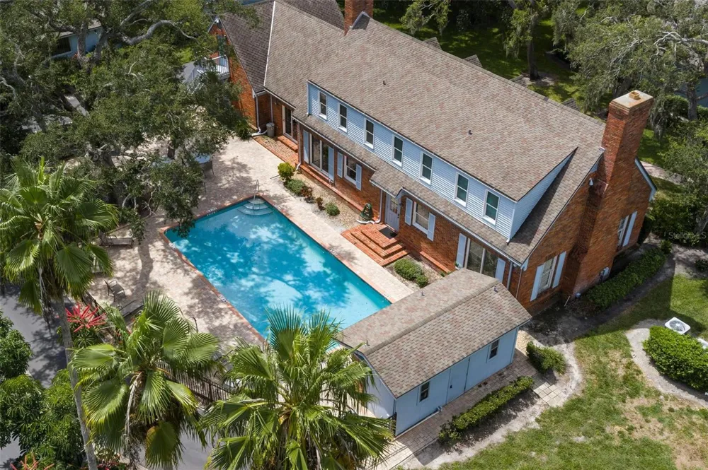 2794 MOSS OAK DRIVE #2 Sarasota, FL 34231