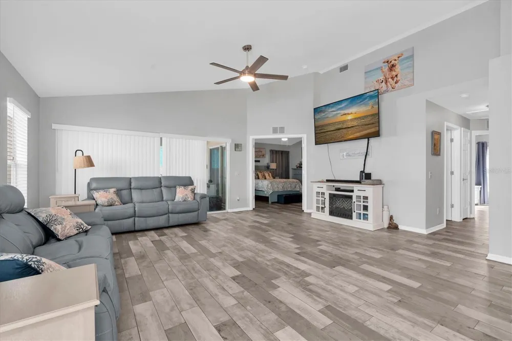 9535 PATRICIAN DRIVE New Port Richey, FL 34655