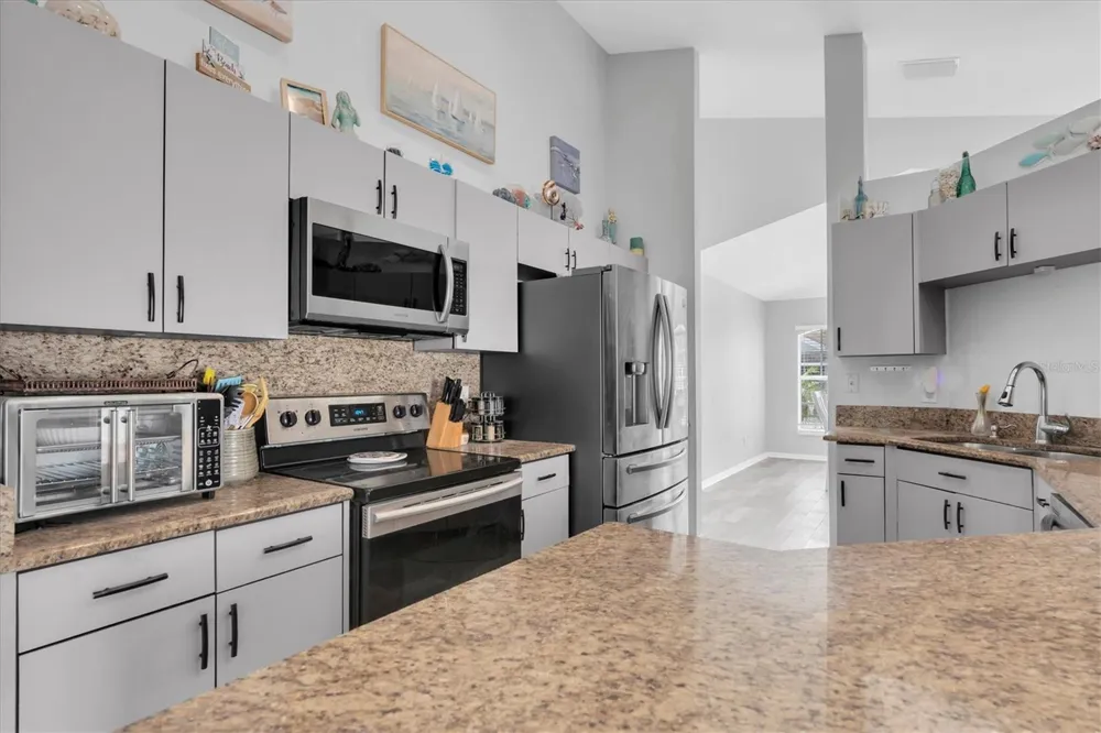 9535 PATRICIAN DRIVE New Port Richey, FL 34655