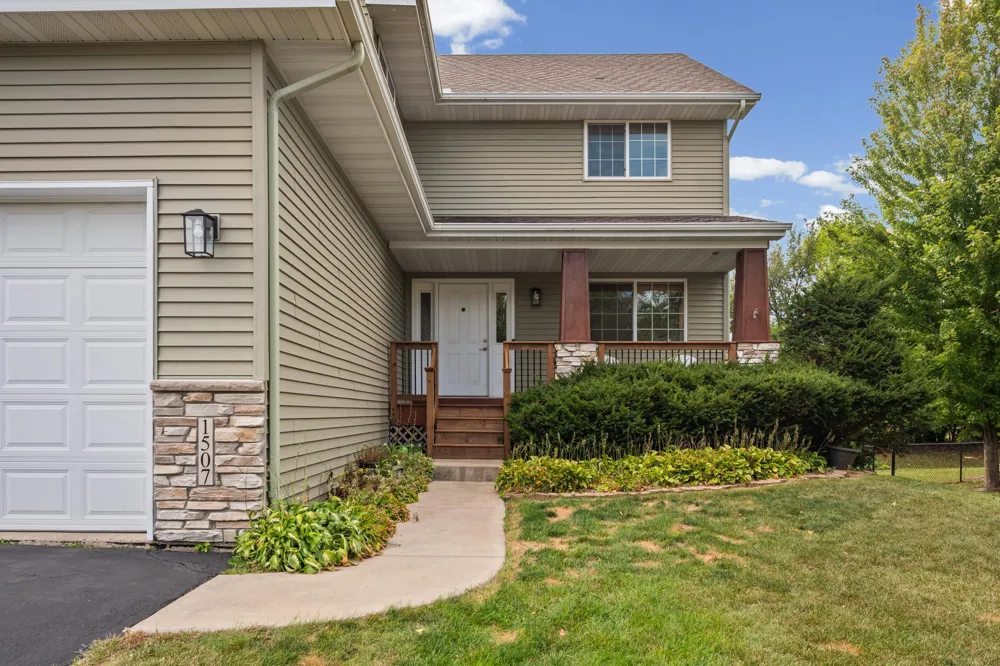 1507 Hidden Trail Mayer, MN 55360