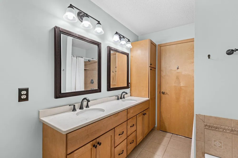 1507 Hidden Trail Mayer, MN 55360