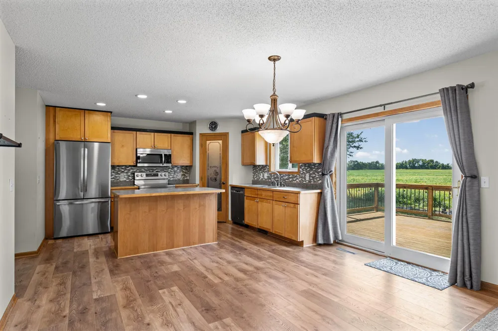 1507 Hidden Trail Mayer, MN 55360
